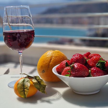 クリェラ Casa Buena Vista Con Piscina Y Ascensorヴィラ エクステリア 写真